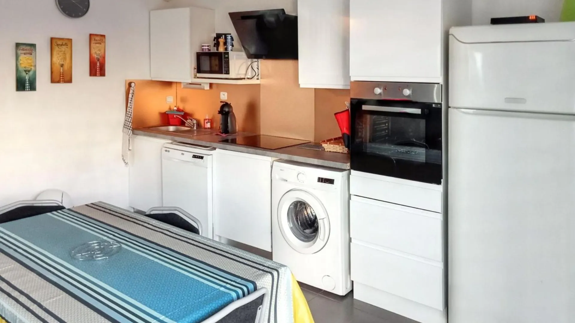 Casa vacanze Maison Charmante A Aubignan Avec Piscine Partagee